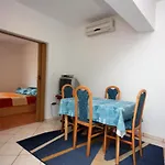 Apartment With Parking Space Kampor, Rab - 5018 Kampor