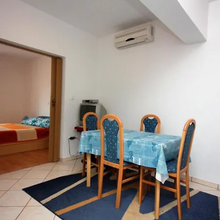 Apartment Apartments With A Parking Space Kampor, Rab - 5018 Kampor