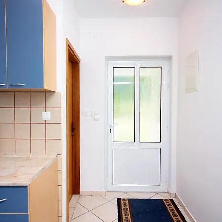 Apartments With A Parking Space Kampor, Rab - 5018 Apartment