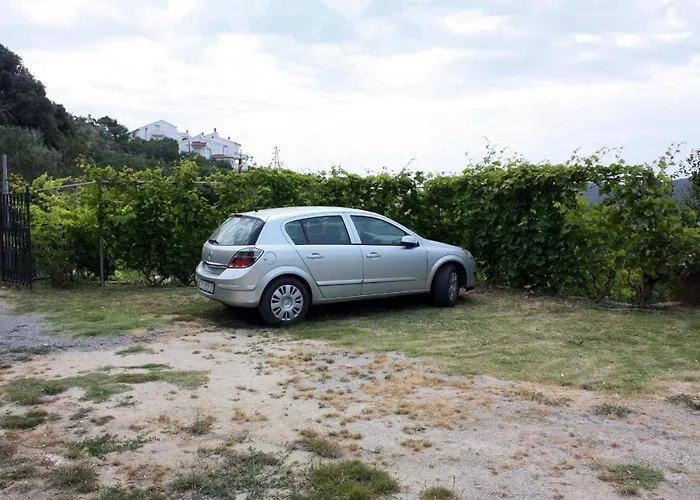 Apartamento With Parking Space Kampor, Rab - 5018