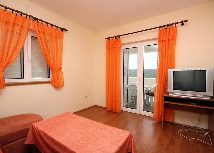Apartamento With Parking Space Kampor, Rab - 5018