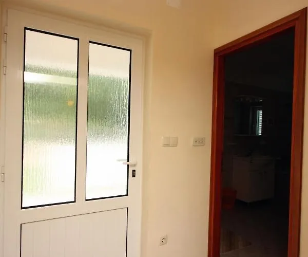 With Parking Space Kampor, Rab - 5018 Appartement Kampor